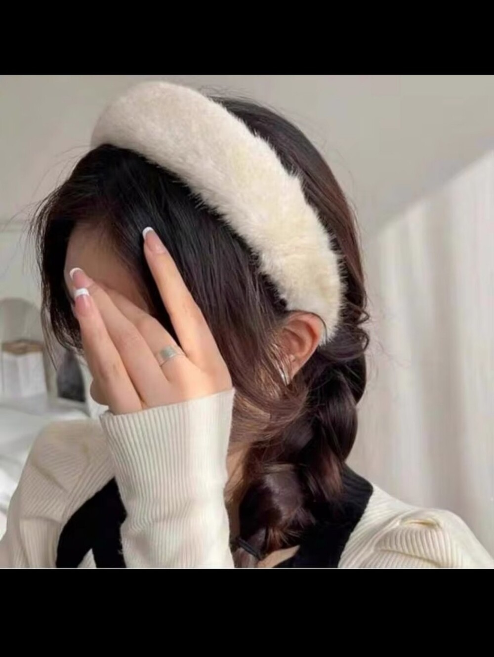 Cozy Faux Fur Headband in Cream - Soft Winter Hair Accessory